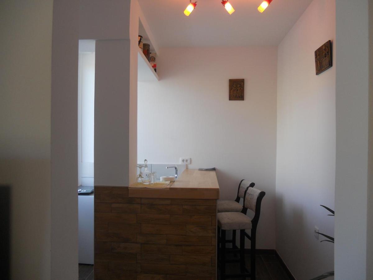 Apartmani Bonaca U Centru Niksica Esterno foto
